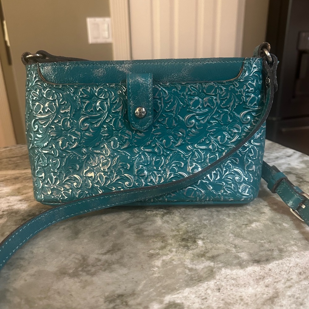 NWT Patricia Nash Aimee Teal Metallic Floret Tooled Crossbody.